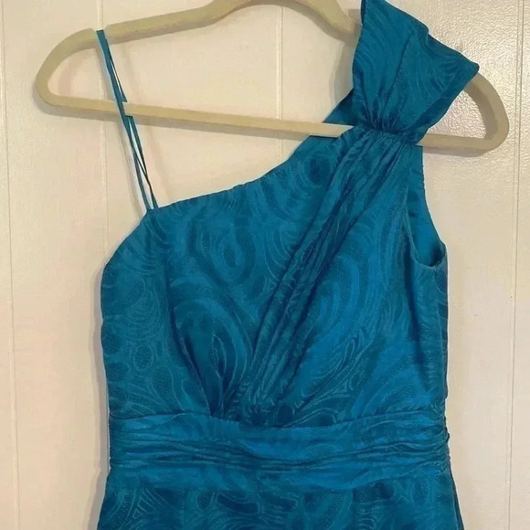 Theia 100% Silk Off Shoulder Green Prom Cocktail Formal Resort Dress, Size 4. - Picture 3 of 15